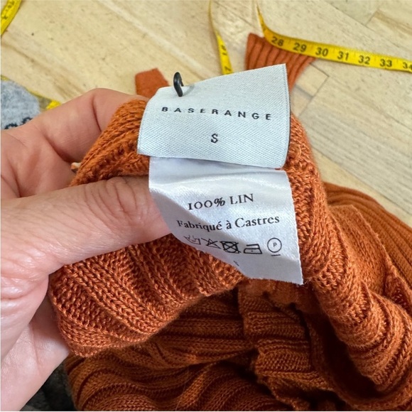 Baserange 100% linen etel long sleeve rib top with neck tie in umber NEW - Picture 7 of 10